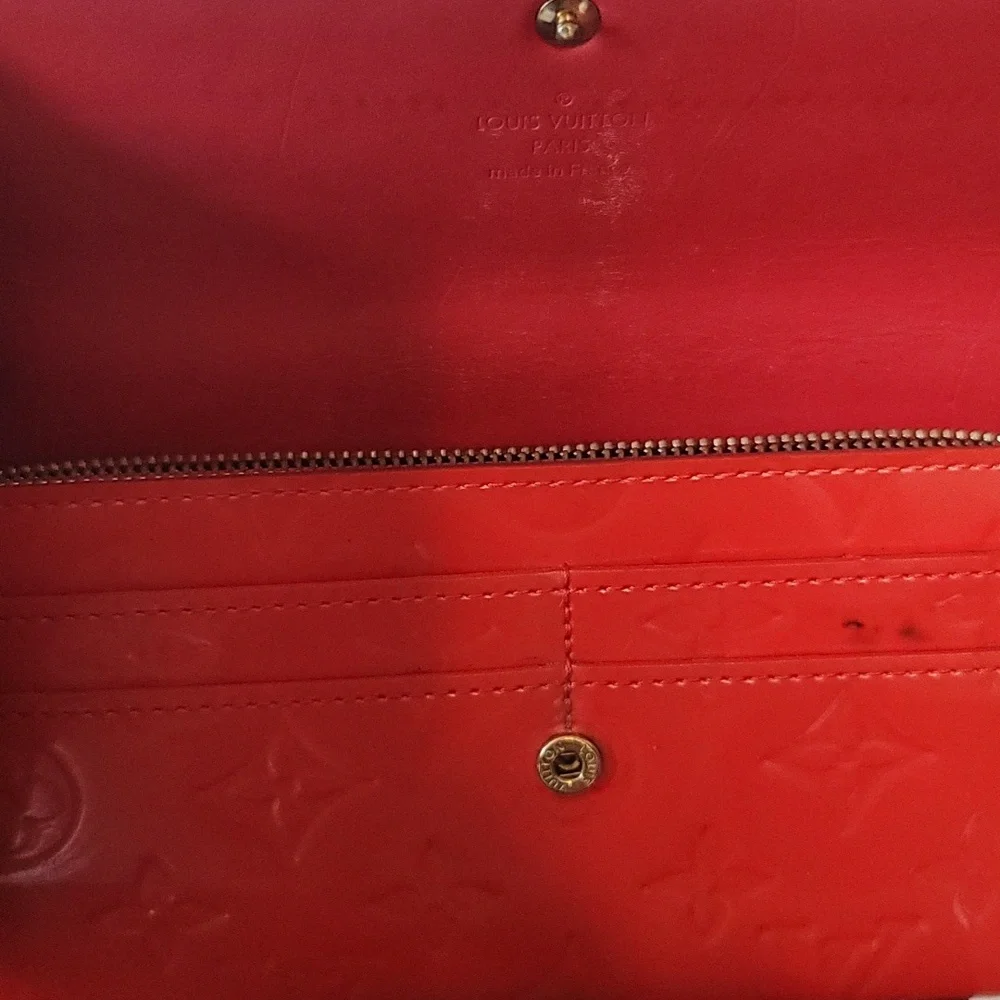Authentic LV wallet - Picture 3 of 4